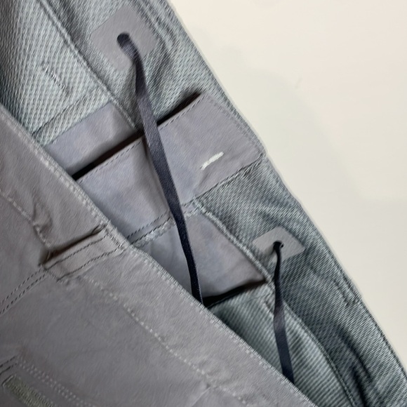 Patagonia | Women’s Grey 5in Inseam Shorts Size 2 - Picture 4 of 6